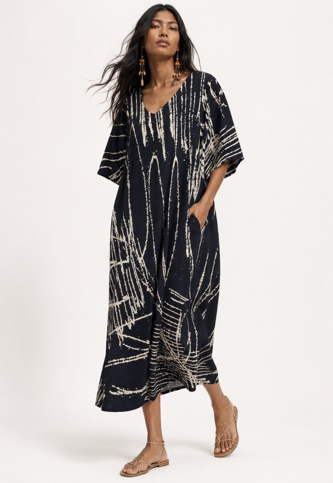 Vestido Amazonia Vital Midi Abapã Plano com Bolso Estampa Traços da Noite