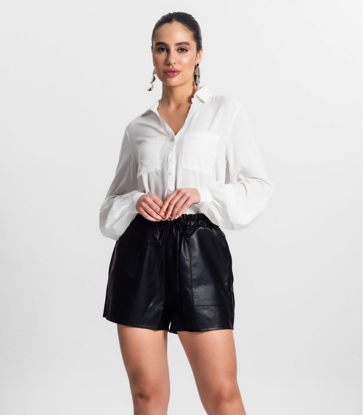 Shorts Feminino Sintético Endless Preto