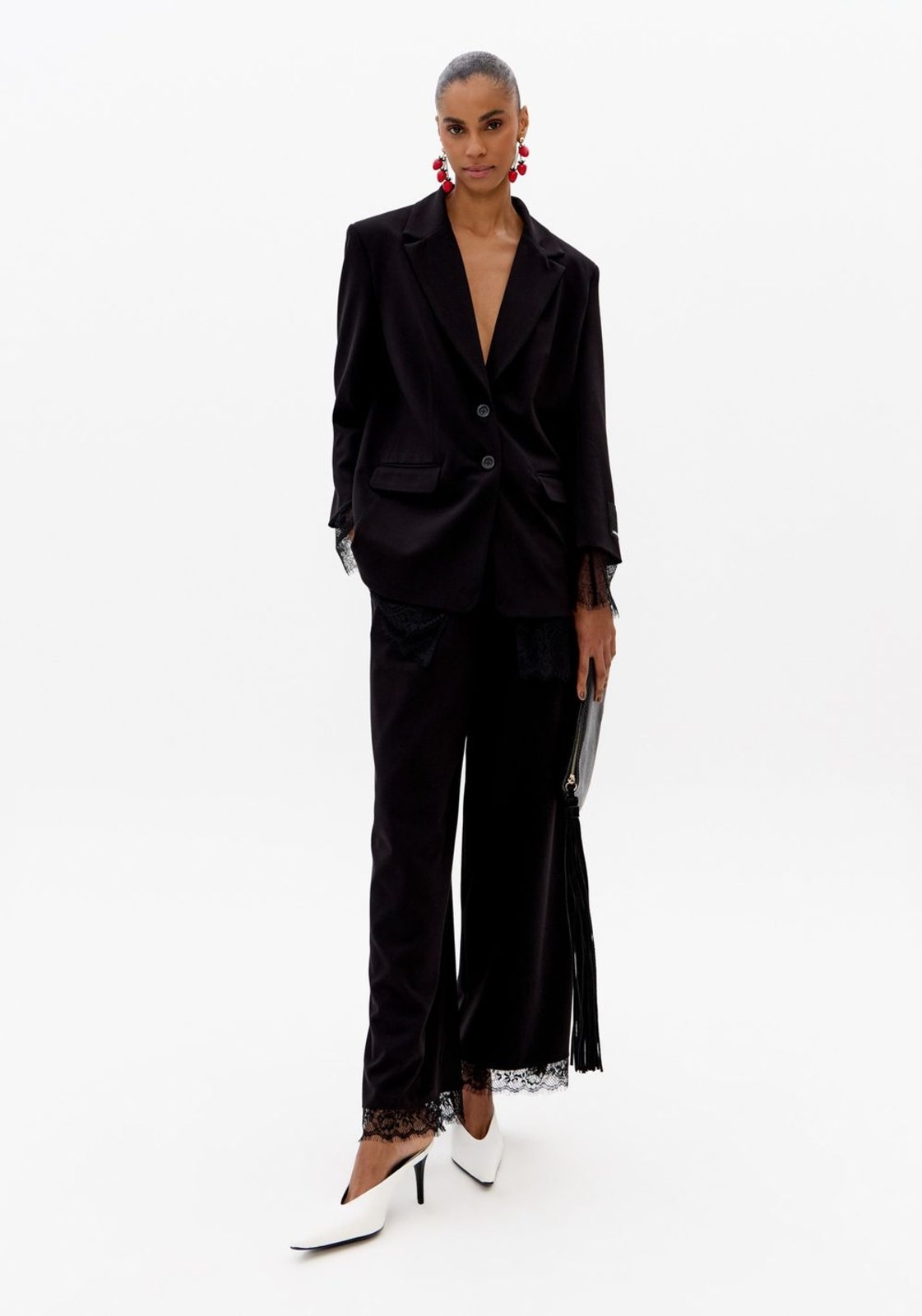 Blazer Regular Alongado Com Renda Lança Perfume