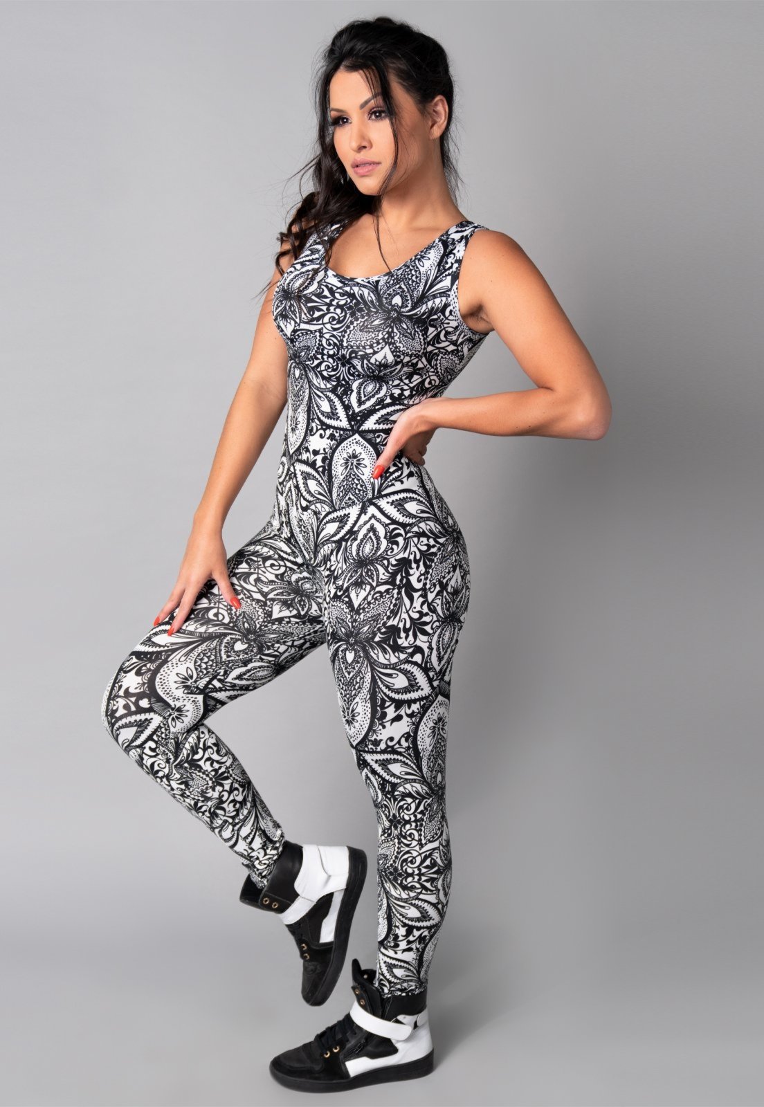 Macacão Longo MVB Modas Costa Nua Fitness Suplex Estampado Mandala