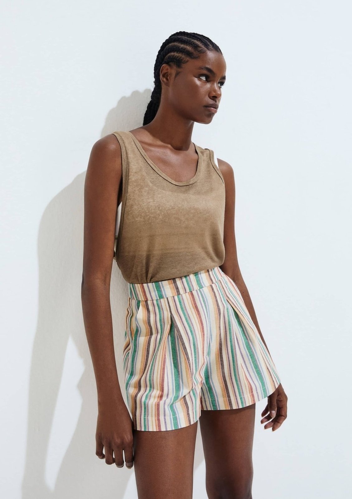 Shorts Feminino Fio Tinto Em Alfaiataria