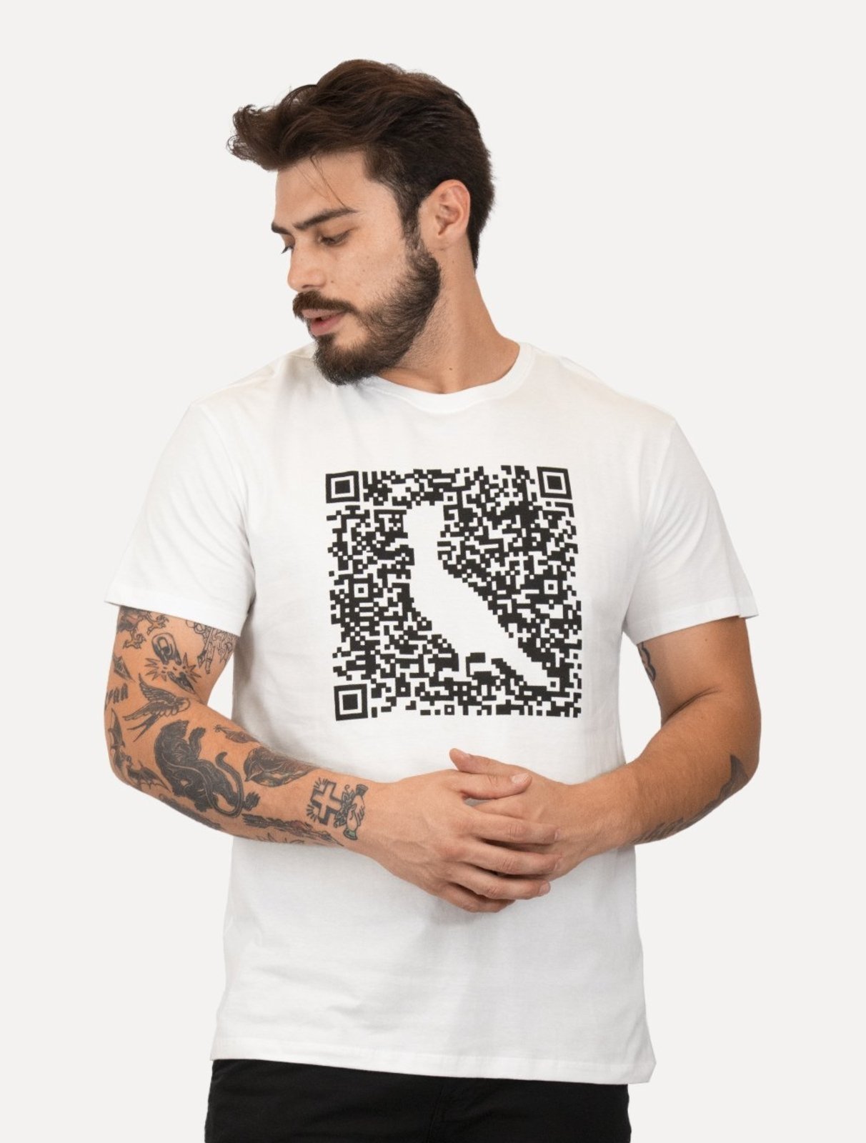 Camiseta Reserva Masculina Regular Greenk QR Code Branca