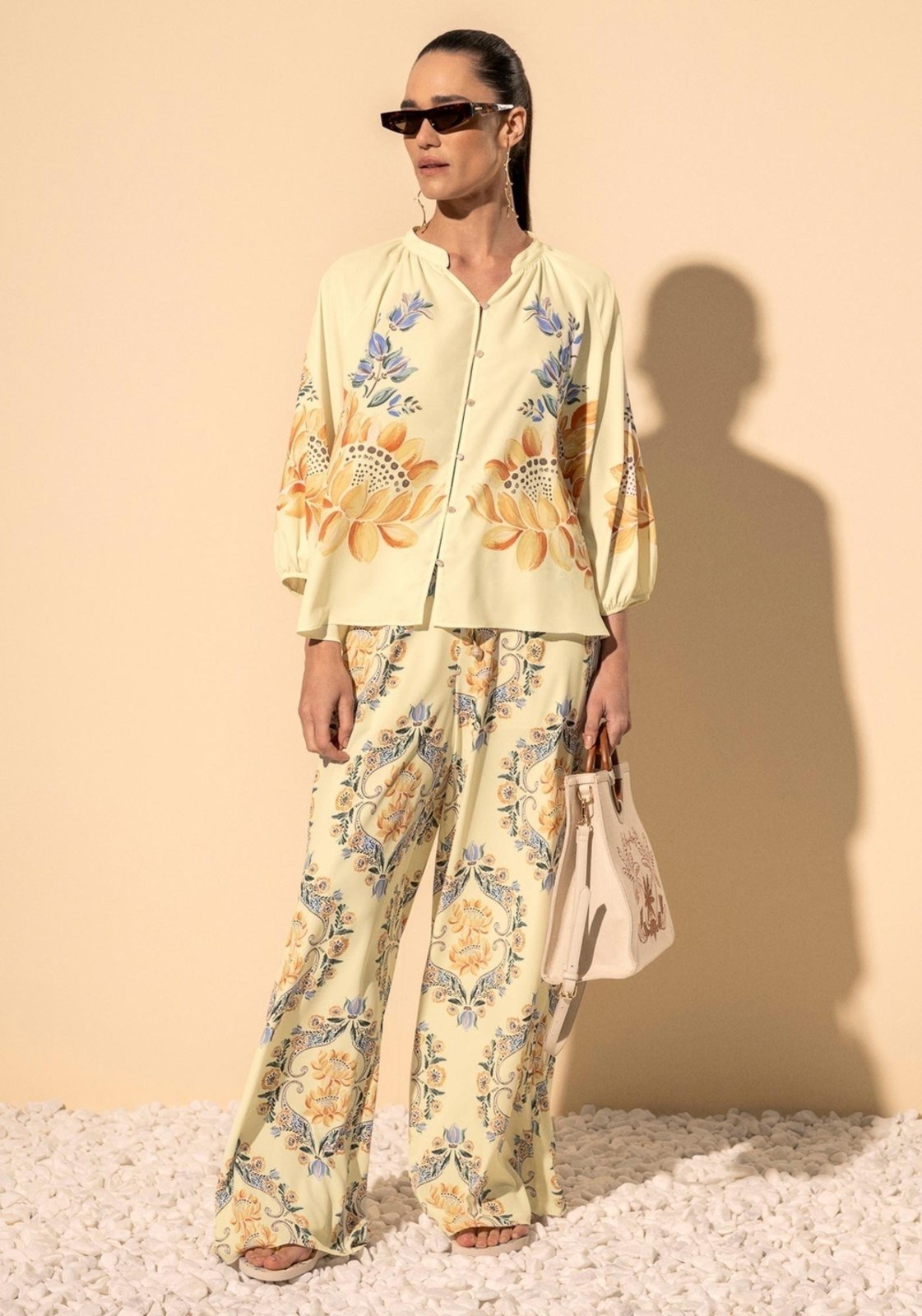 Calça Pantalona Estampada De Cintura Alta Com Cordão No Cós