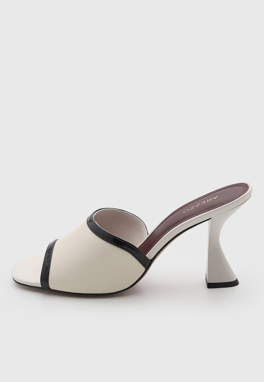 Sandália Feminina Arezzo Couro Salto Médio Off-White