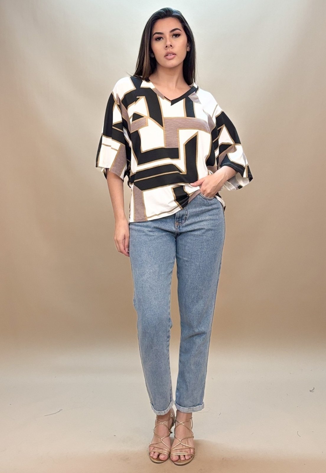 Vista 3 Blusa Ampla Morcego Guyrá Manga 3/4 Malha Igaci Cabanafree branco/preto Cabanafree branco/preto