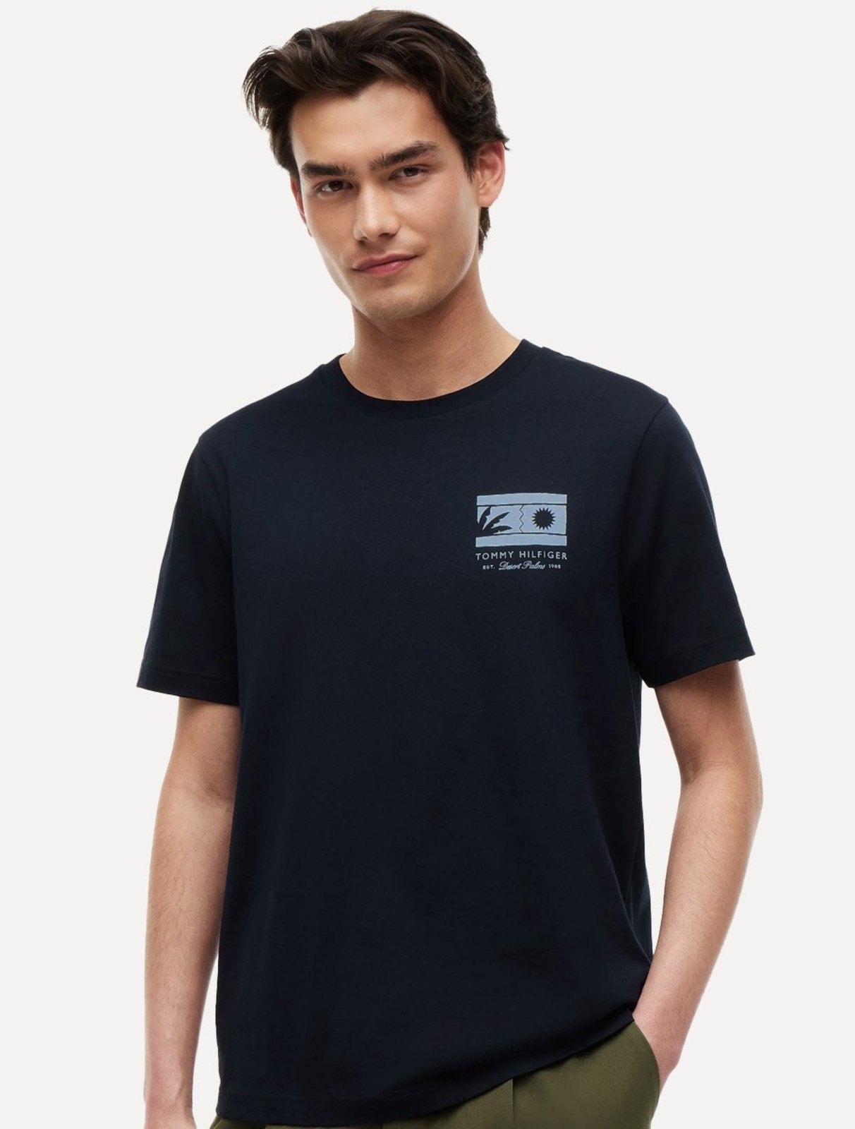 Camiseta Tommy Hilfiger Masculina Brand Love Graphic Tee