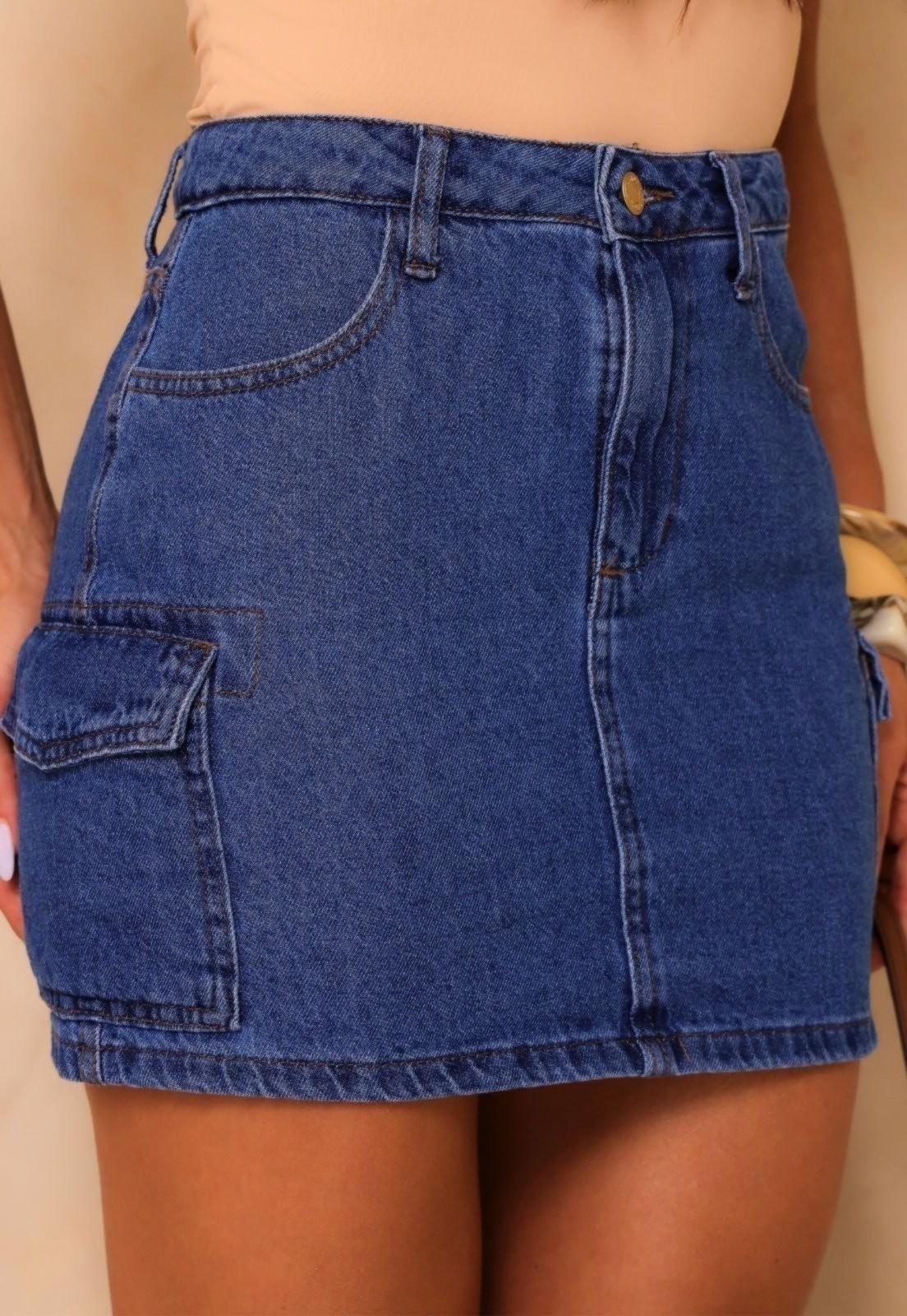 Saia Jeans Curta Azul Cargo Cintura Alta Feminina