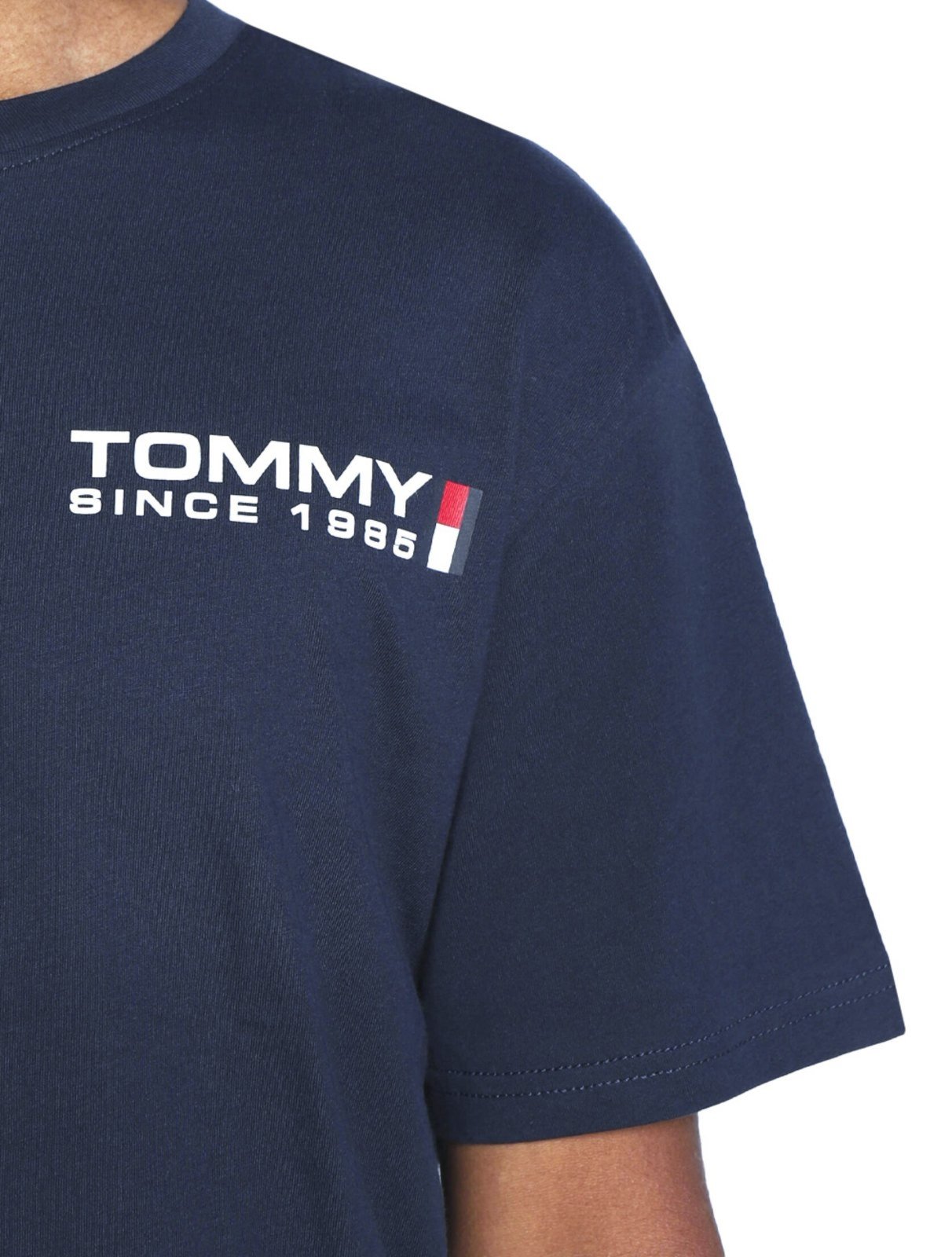 Vista 3 Camiseta Tommy Jeans Masculina Classic Athletic Chest Logo azul marinho Tommy Jeans azul marinho