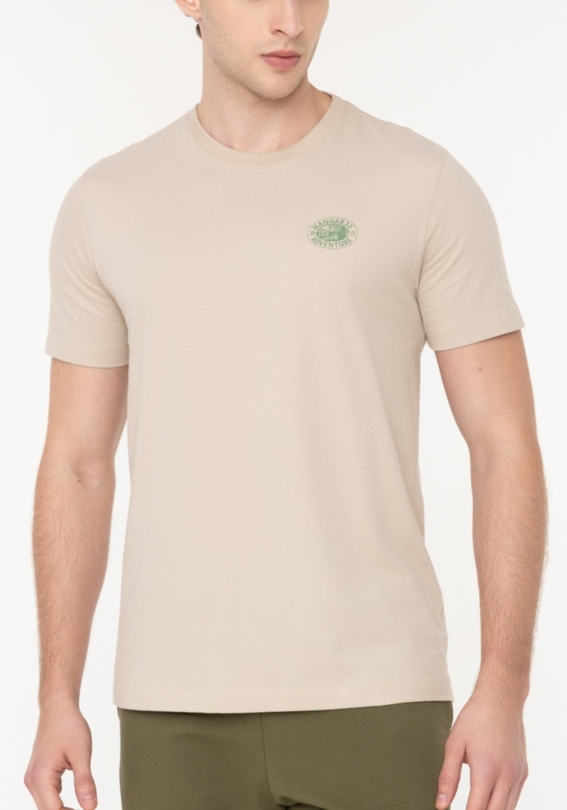 Vista 3 Camiseta Com Manga Curta E Estampas Em Meia Malha Peletizada Hangar 33 bege Hangar 33 bege
