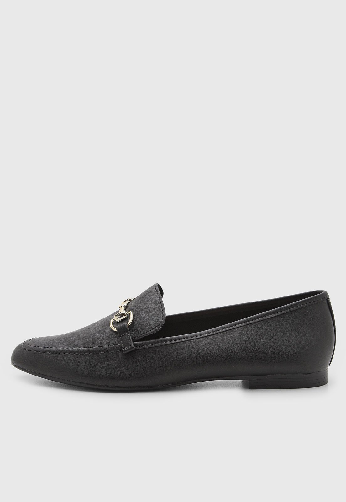 Mocassim Feminino VIA UNO Detalhe Fivela Preto
