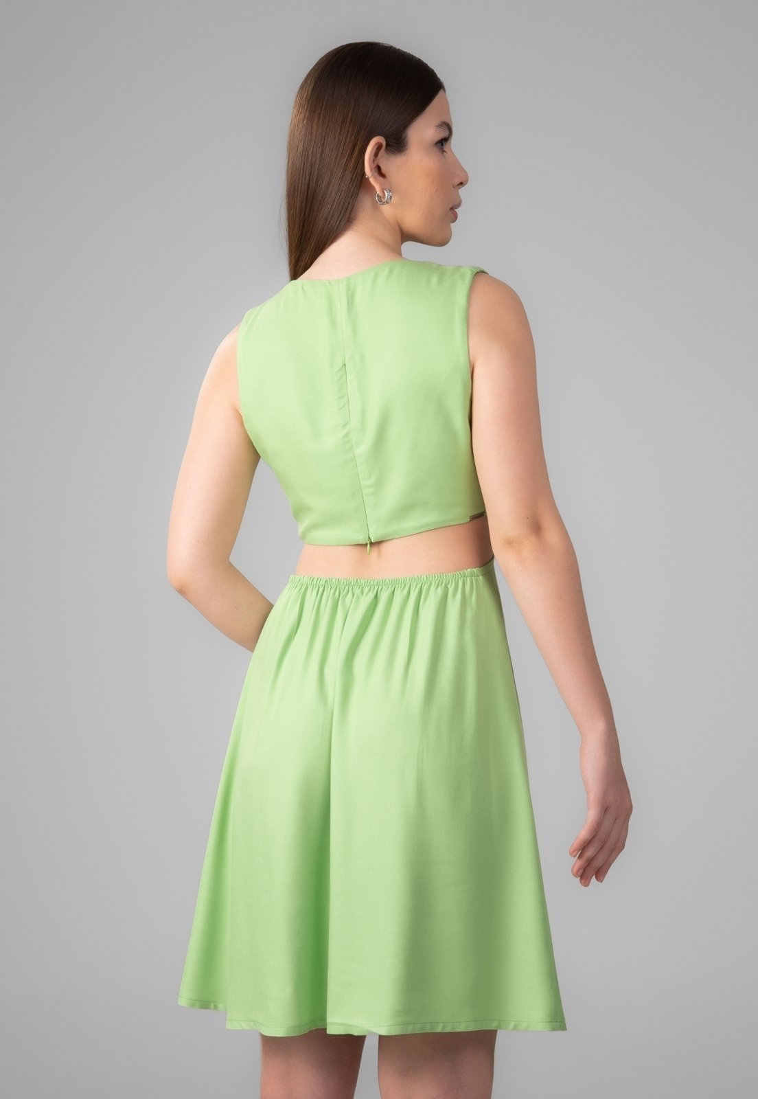 Vista 3 Vestido Viscose Traymon Com Recortes Pistache verde Traymon verde
