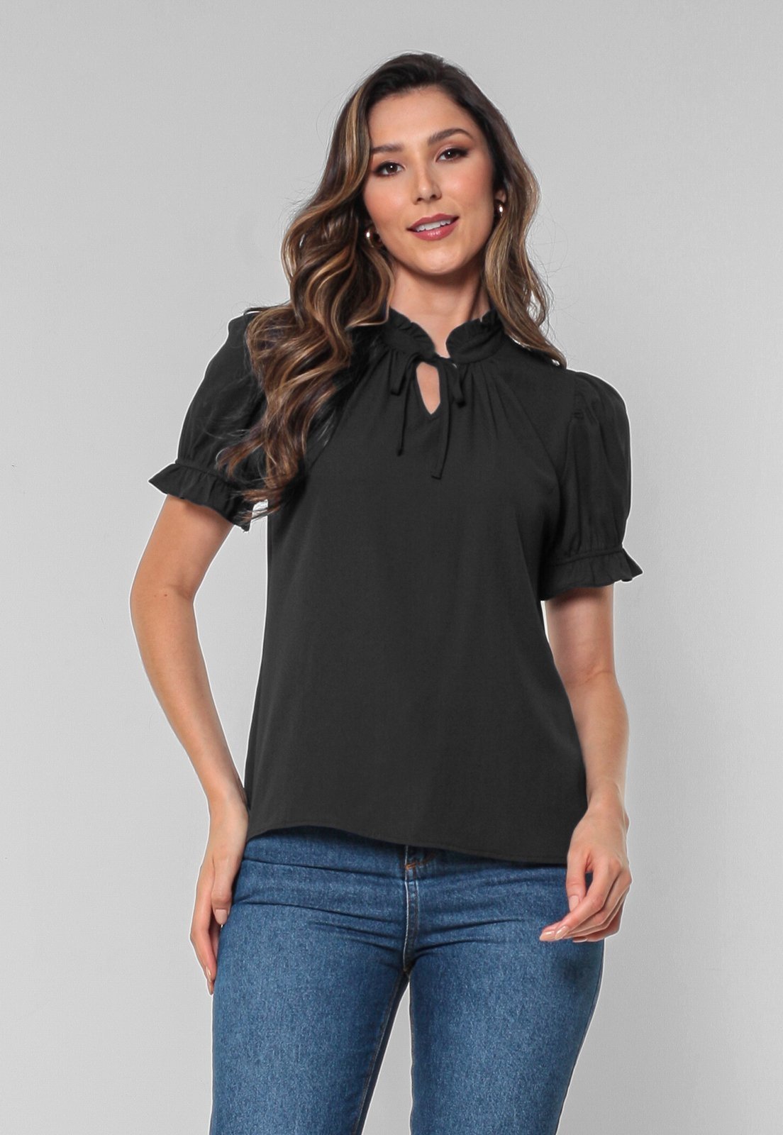 Blusa Intens Manga Curta Crepe Preto
