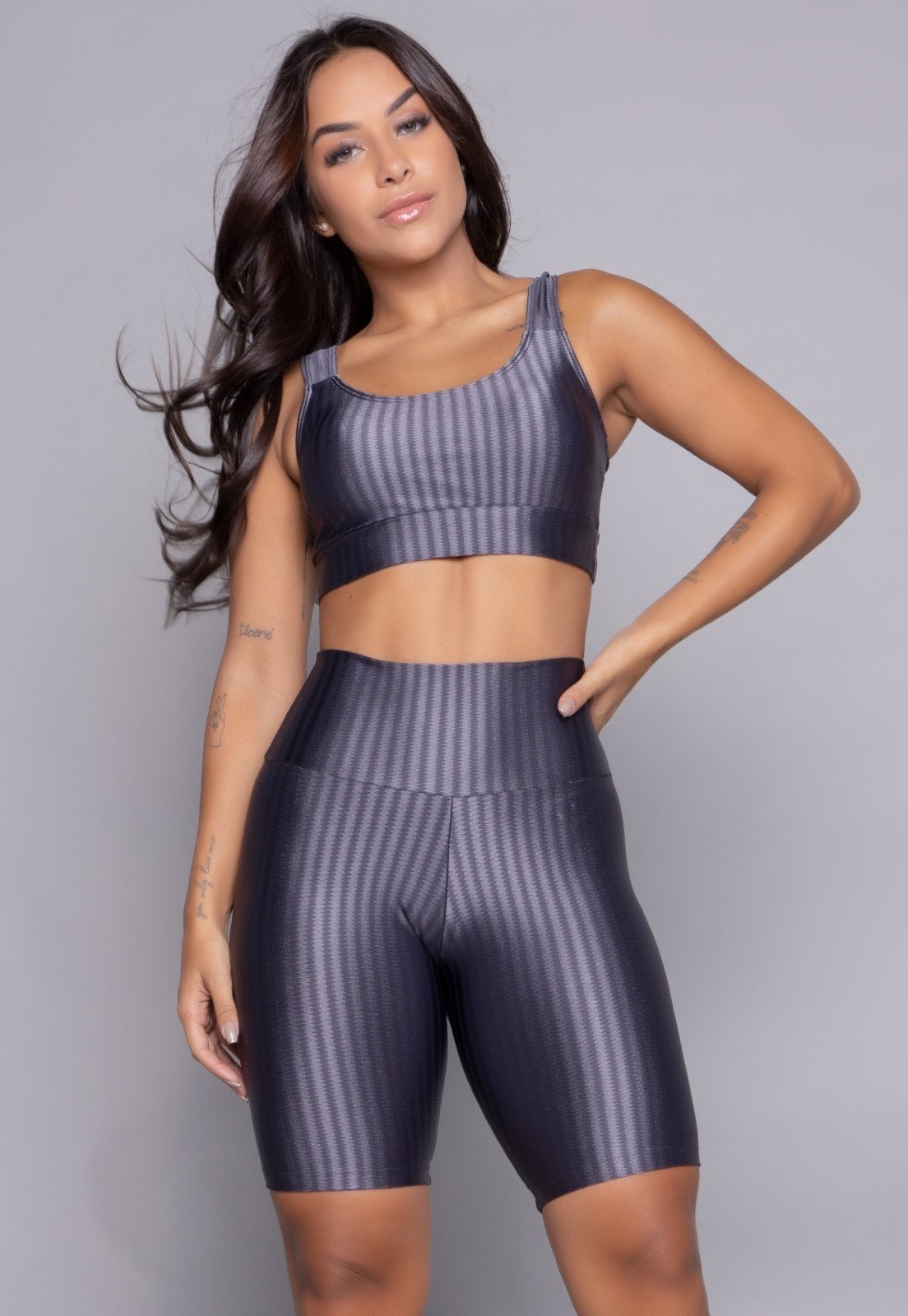 Conjunto Fitness Top Bojo Removível e Bermuda New Zig Cinza