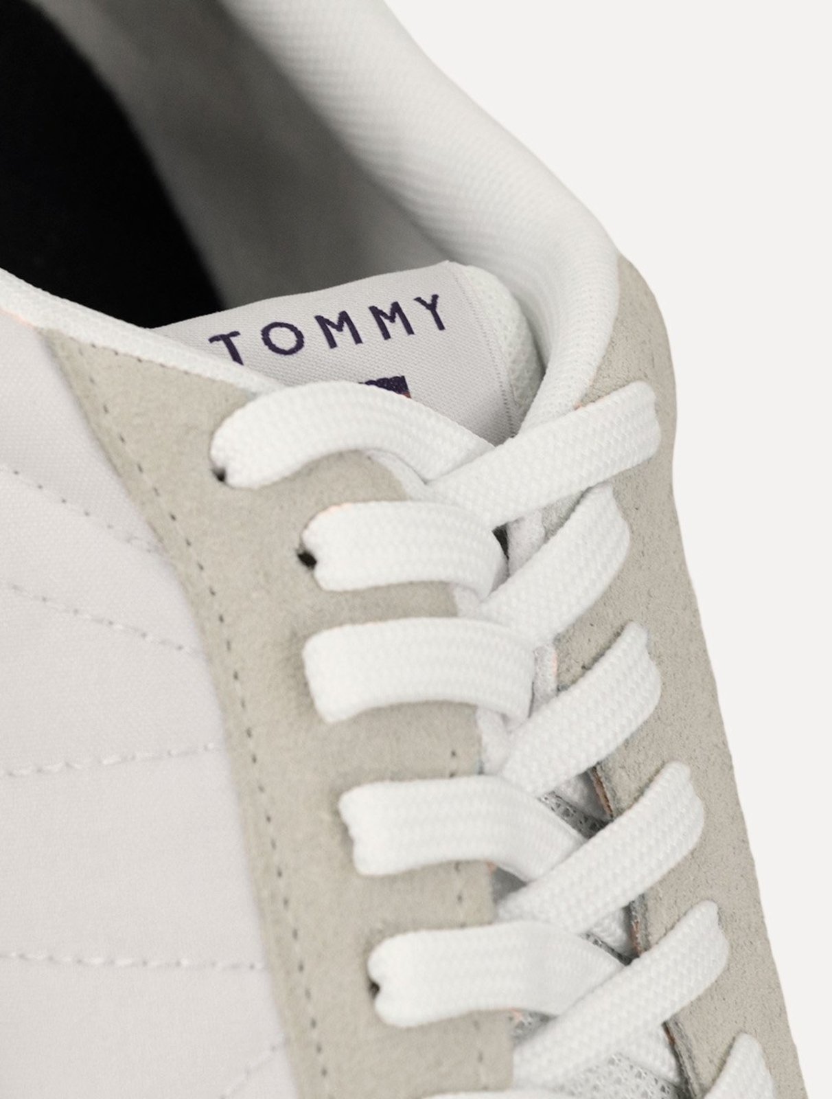 Vista 3 Tênis Tommy Hilfiger Masculino Runner 1C2 Monogram branco Tommy Hilfiger branco