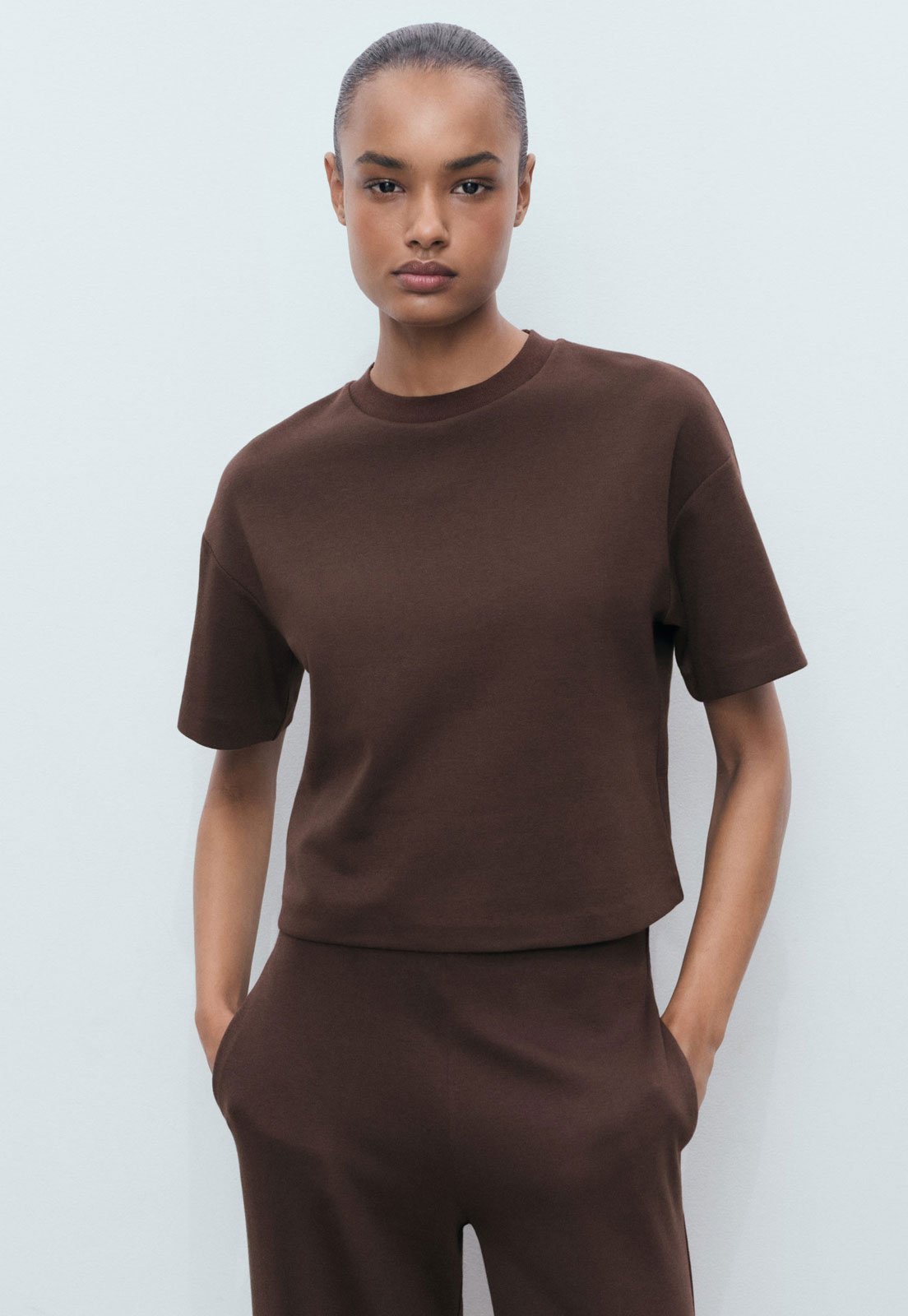Camiseta Feminina Mango Modelagem Reta Marrom