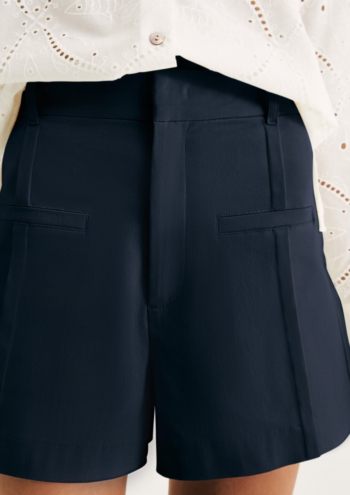 Vista 3 Shorts Feminino Em Alfaiataria Hering marrom Hering marrom