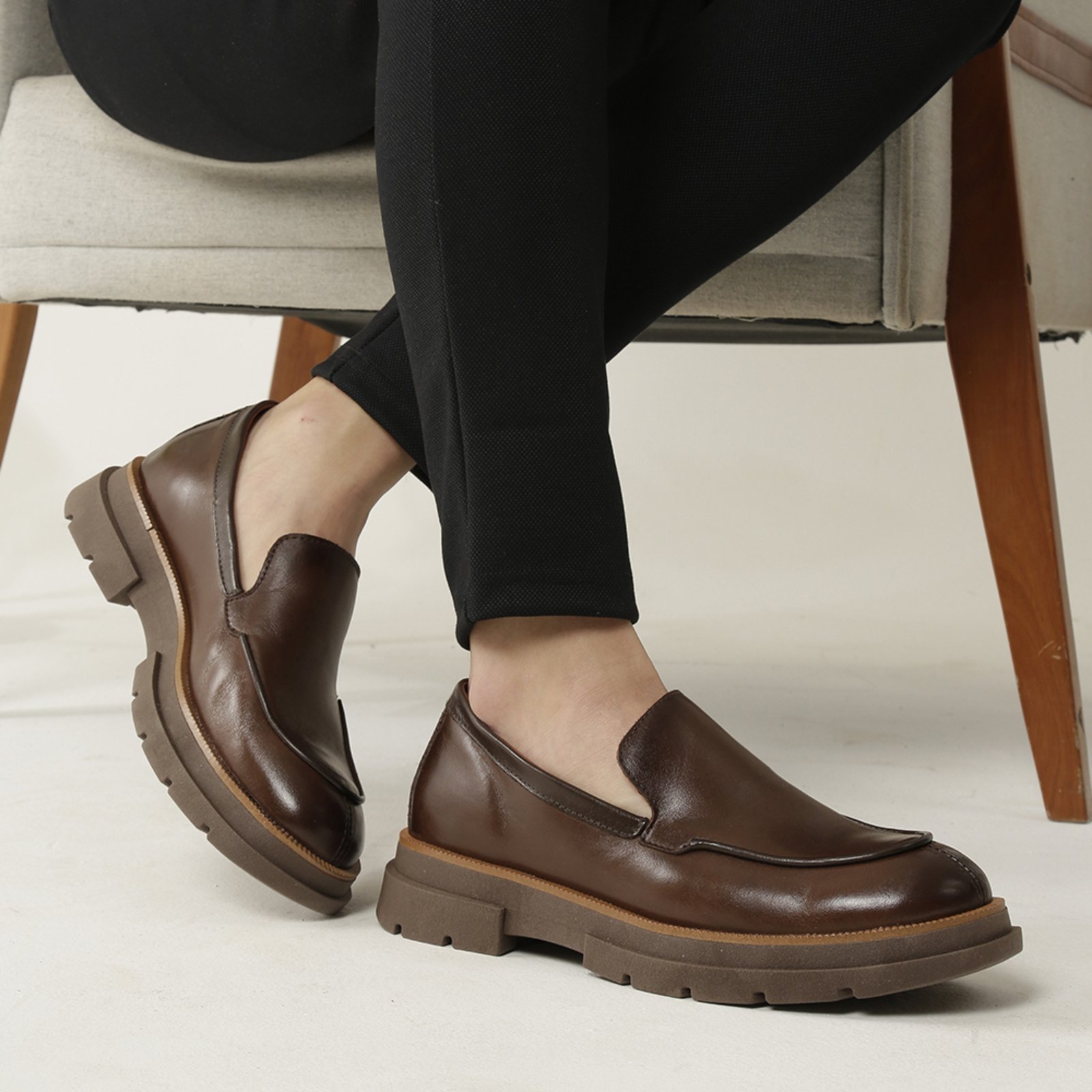 Mocassim Masculino Loafer Alt Eleva Couro Salto 3cm Macio Tabaco