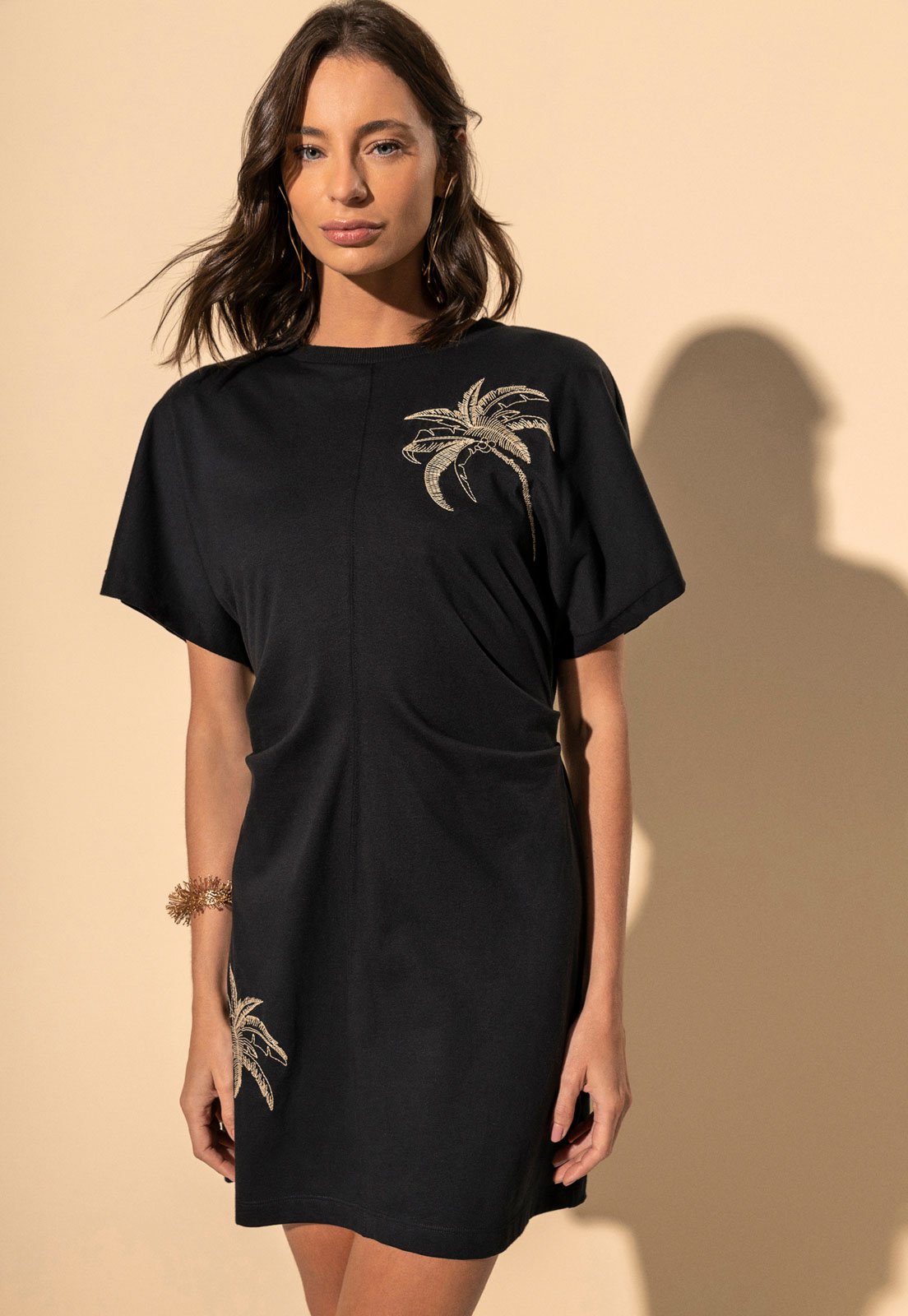 Vestido Lez a Lez Bordado Palmeira Preto