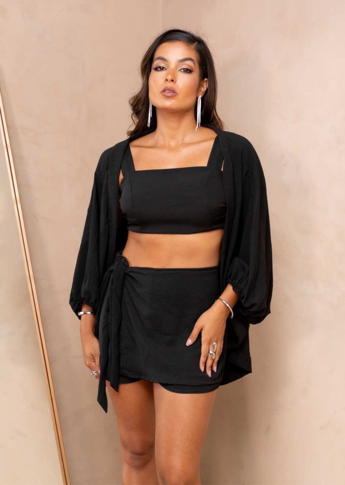 Conjunto 2 peças: Short-saia e Kimono Auryne