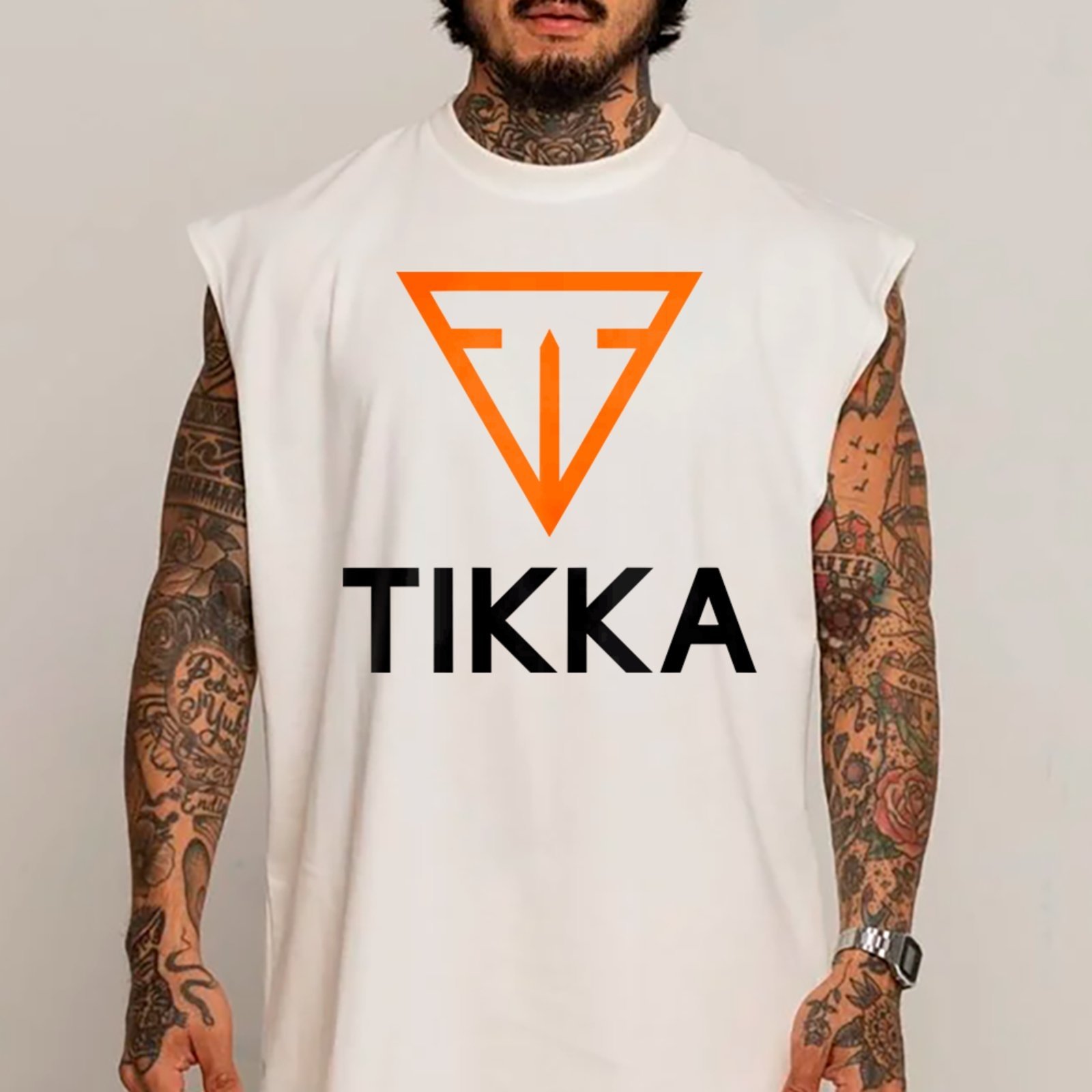 Camiseta Regata Machão Tikka Logo Geométrico Streetwear Hype Branco