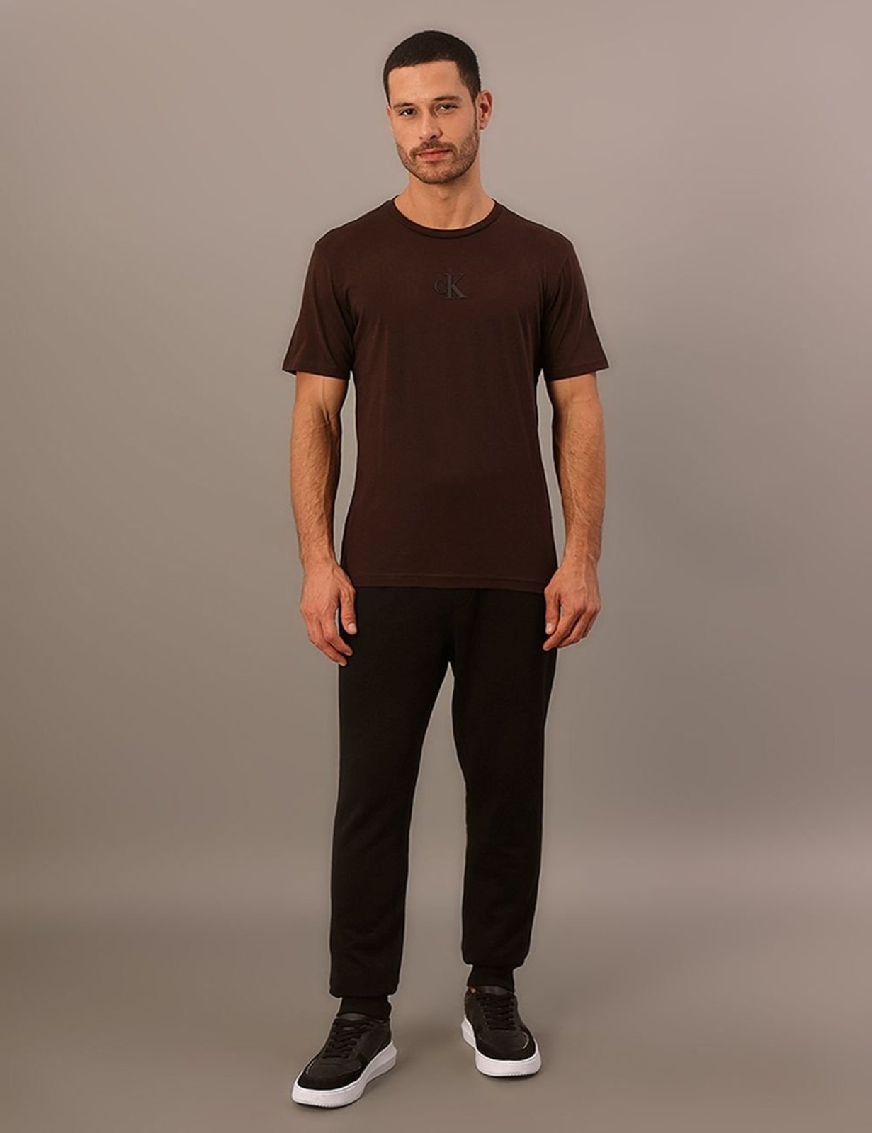 Camiseta Manga Curta Calvin Klein Jeans Masculino Calvin Klein Rubber Patch - Cafe Calvin Klein Jeans