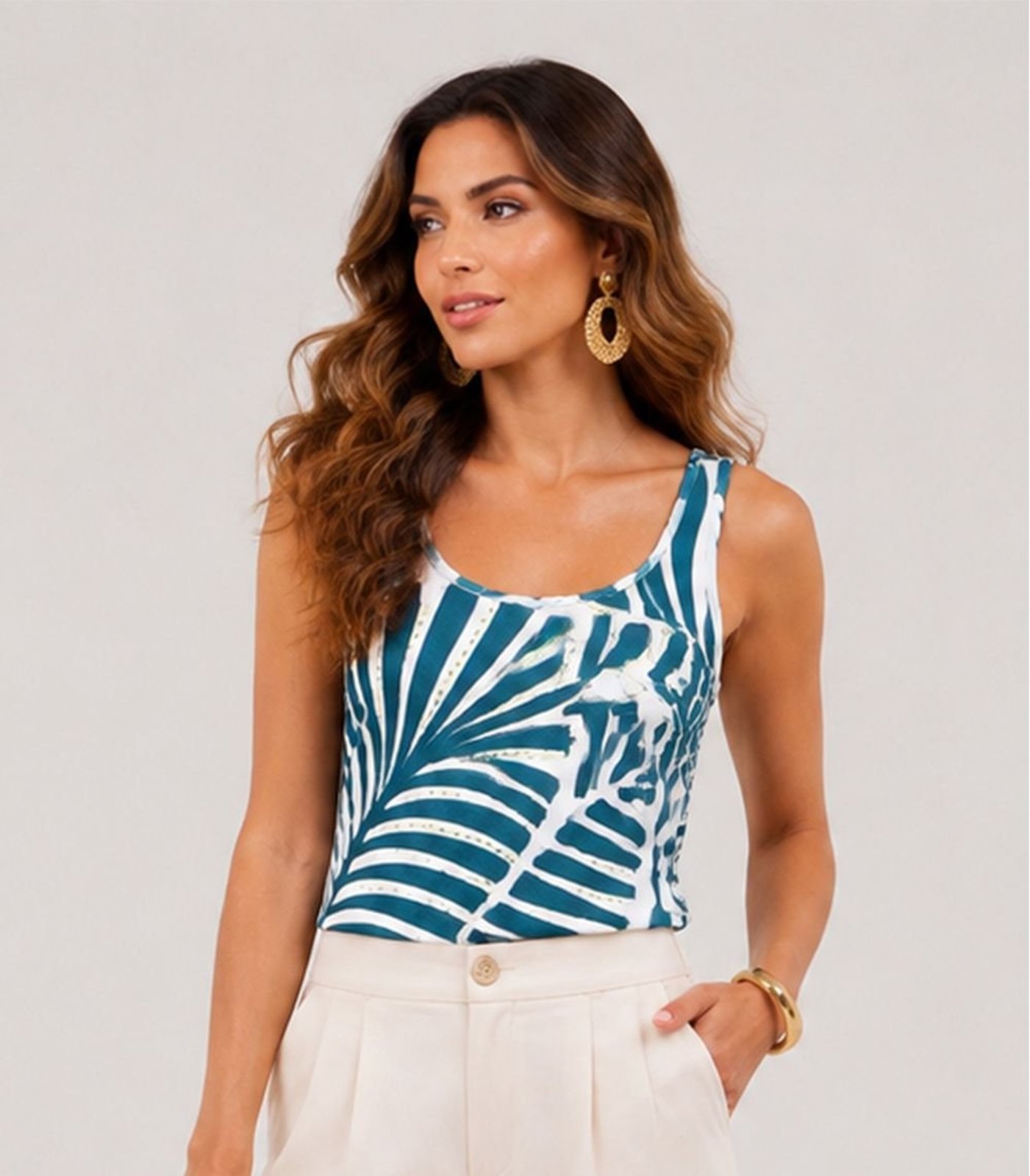 Regata Verão Feminina Decote Em U Infinita Cor Verde