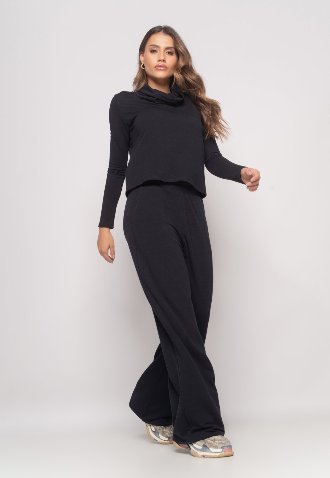 Conjunto Blusa Golão e Wide Leg Moletinho Salvatore Preto