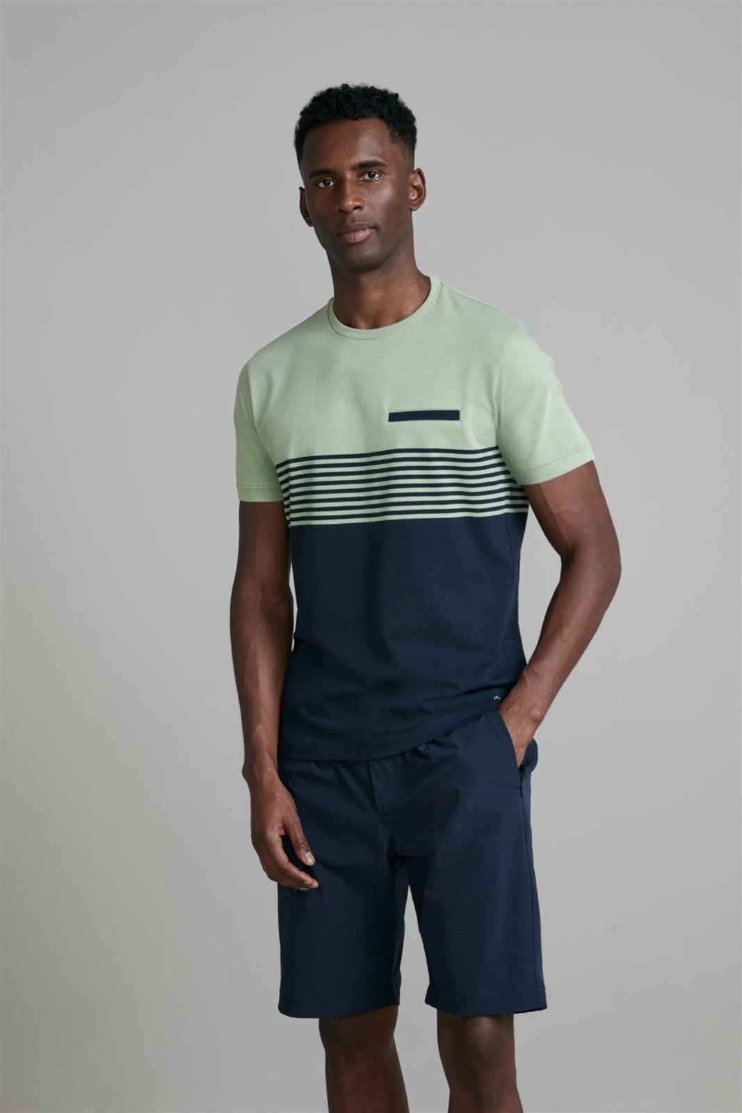 HIGHSTIL Camiseta Malha Slim Fit - Verde / Azul Marinho