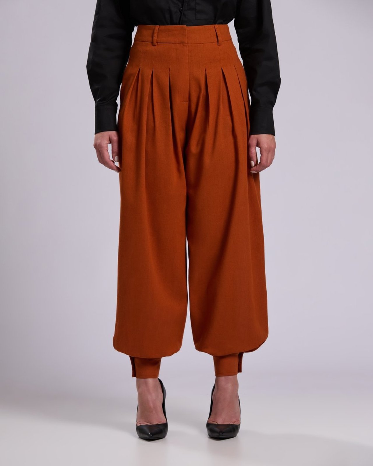Calça Aladin com pregas Veronica Terra Cota