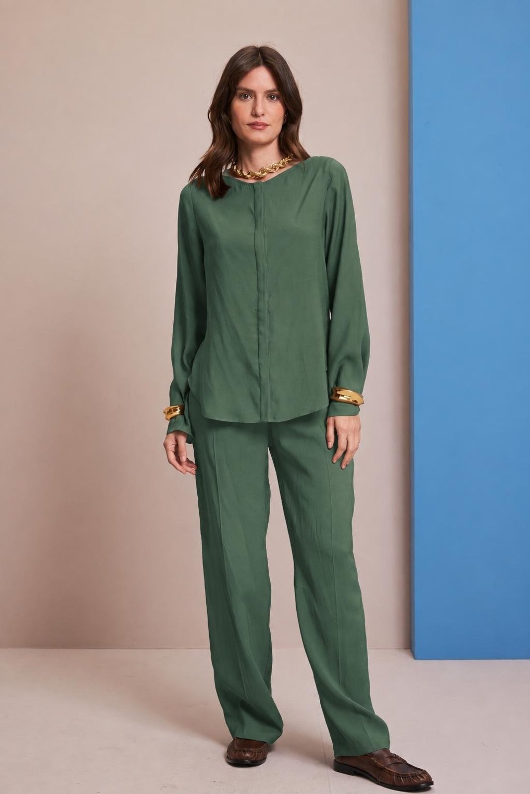 Calça Reta Com Friso Carlota Costa Verde