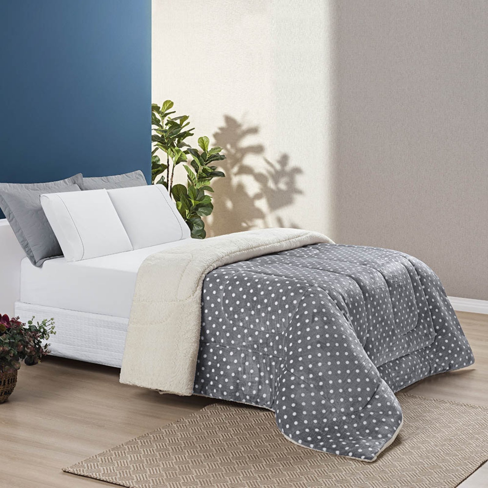 Edredom Coberdrom Romantico Poá King Sherpa e Manta Flannel - Cinza - 100% Poliéster