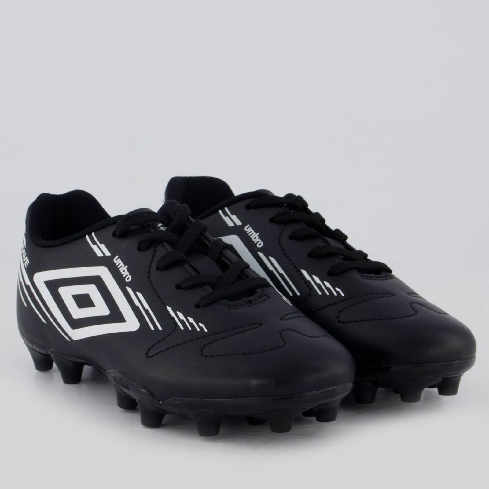 Vista 3 Chuteira Umbro Brave Campo Juvenil Preta preto Umbro preto