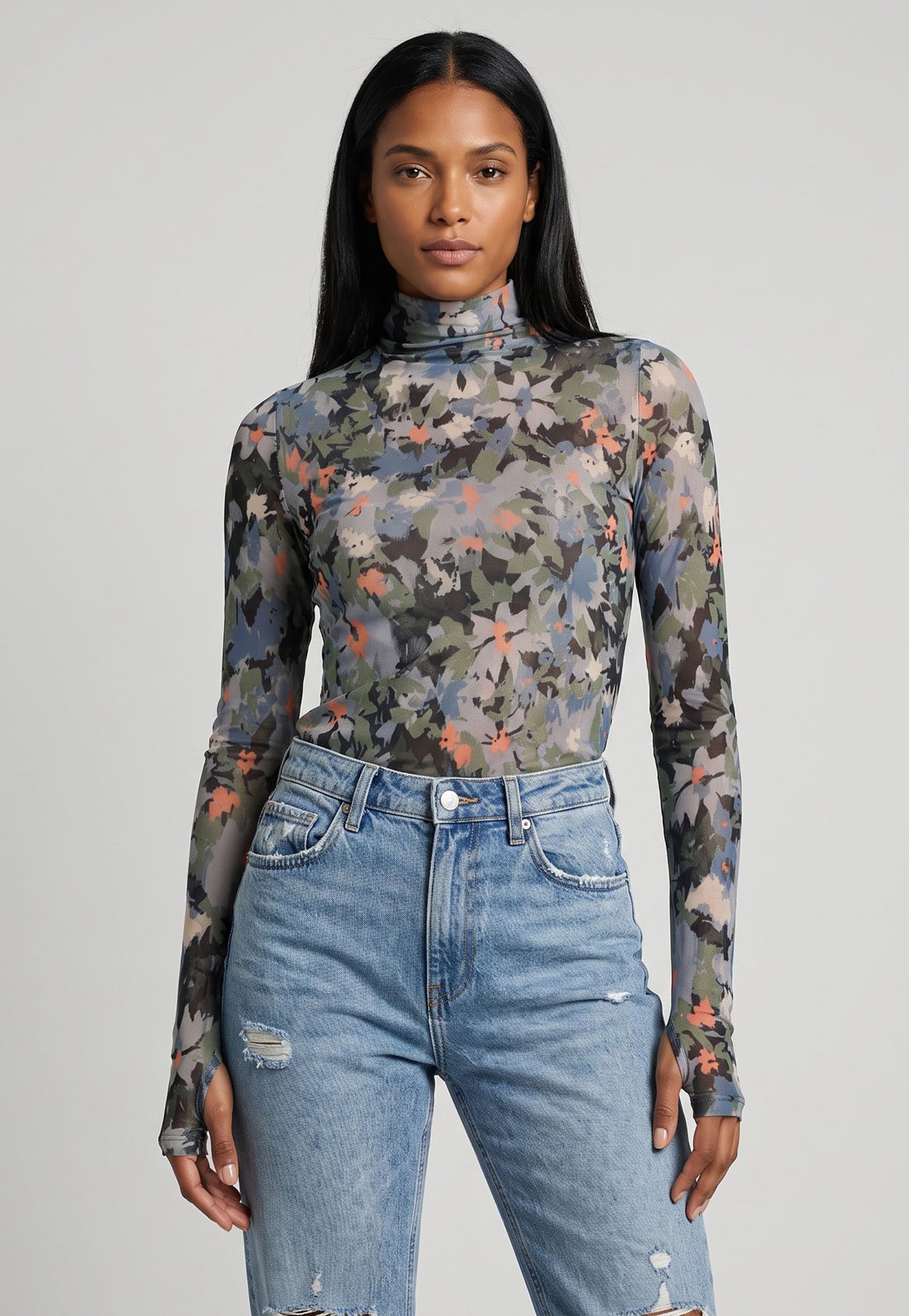 Blusa Feminina FARM Estampa Floral Cinza