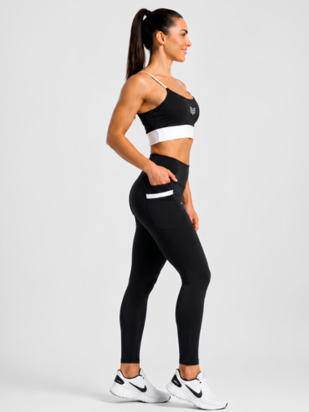 Conjunto Fitness Preto Sallada Mista Academia Poliamida Bolsinho Branco