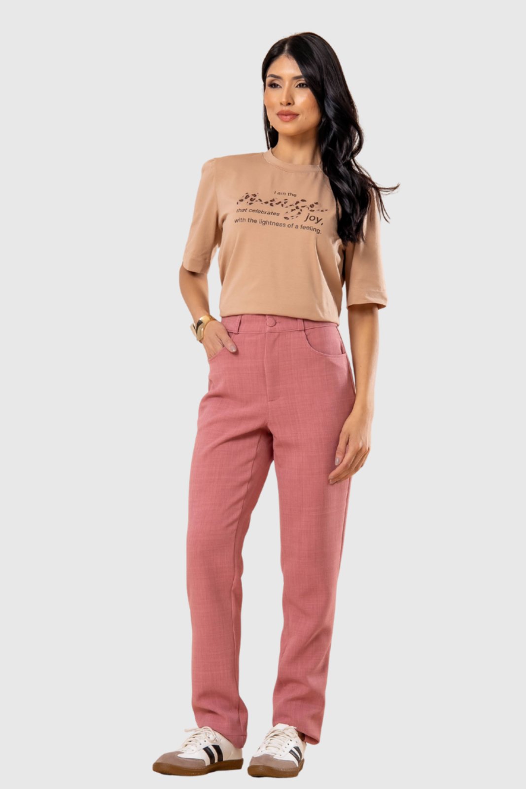 Calça Feminina Amora Café Reta com Bolsos Rosé