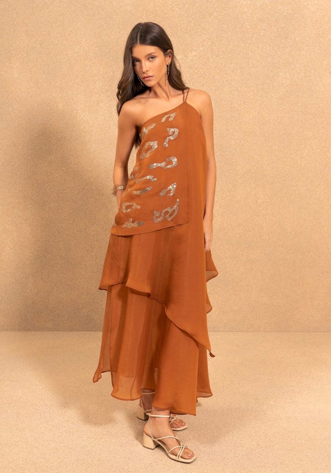 Vestido Chá Um Ombro Só Com Sobreposições E Paetês Bordados