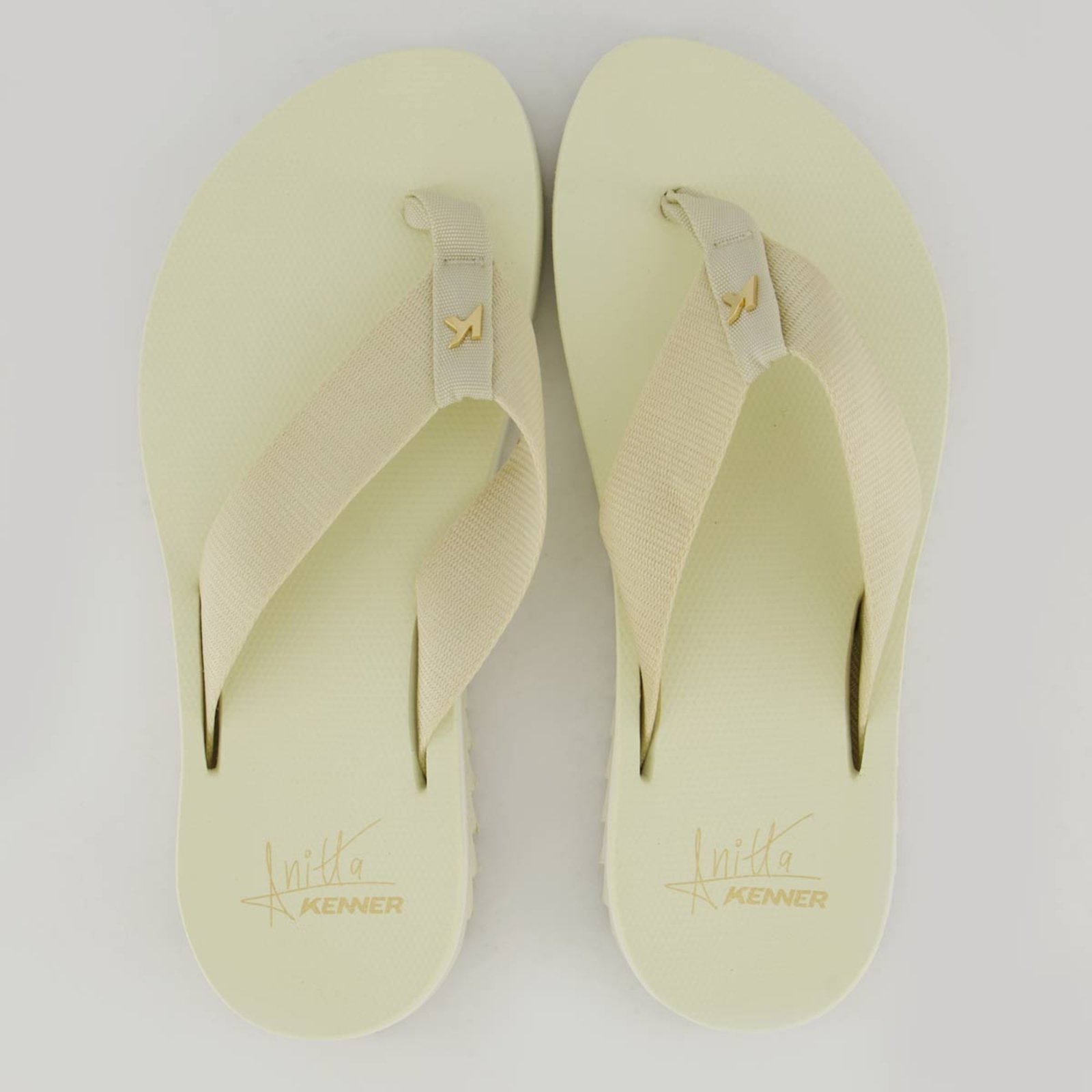 Chinelo Kenner Kyra Anitta Feminino Off White