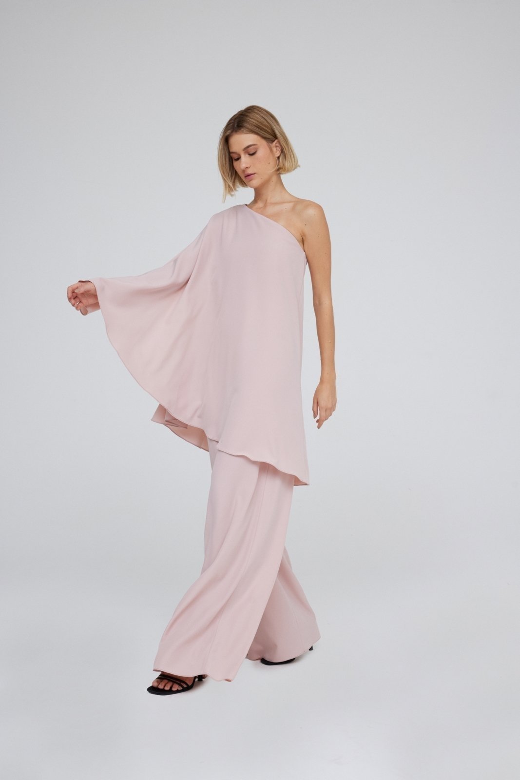 Vista 2 Blusa Assimétrica Traymon Manga Fluída Rosé rosa rosé Traymon rosa rosé
