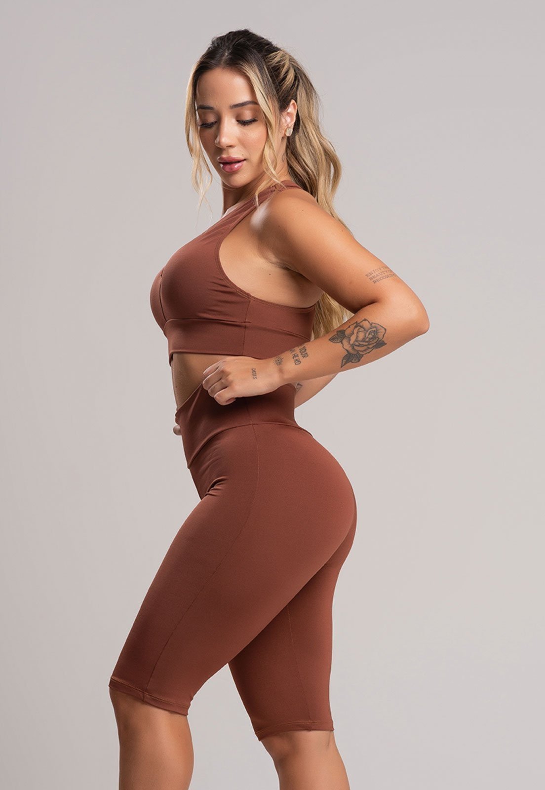 Bermuda MVB Modas Ciclista Fitness Suplex Estampada Marrom