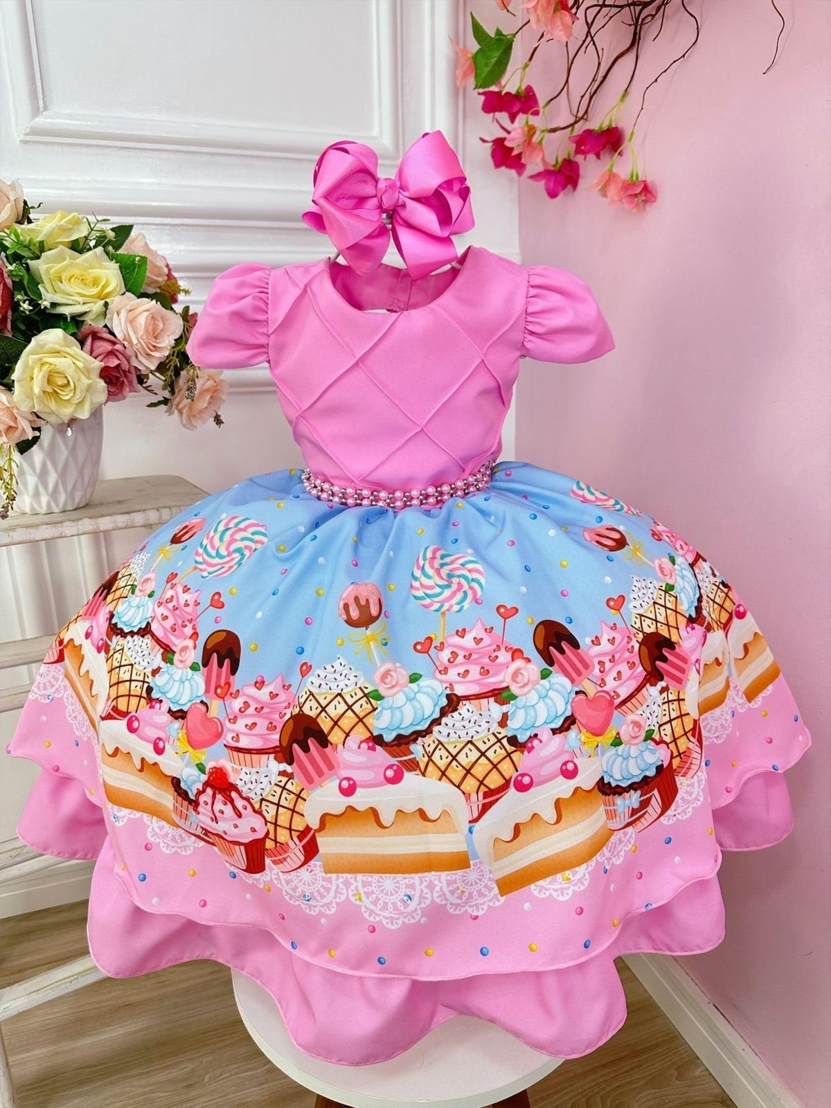 Infantil - Vestido Luxo Doces Confeitaria Cup Cake Rosa Chiclete Pérolas Temático Aniversário Passeio Social Menina Juvenil