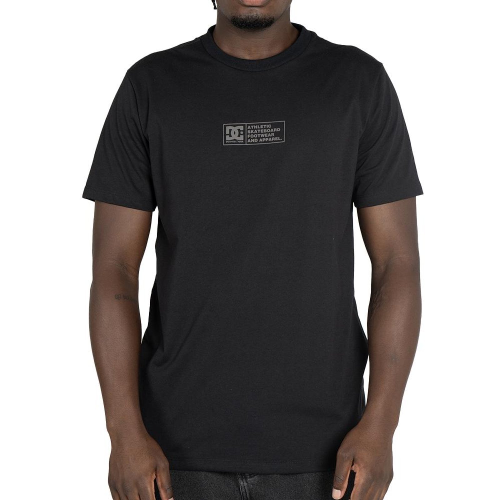 Camiseta DC Shoes Density Zone WT25 Masculina Preto