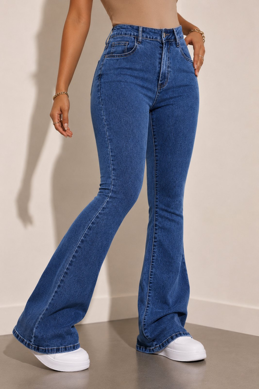 Calça Flare Feminina Mys Jeans Escura Cintura Alta Modela o Corpo