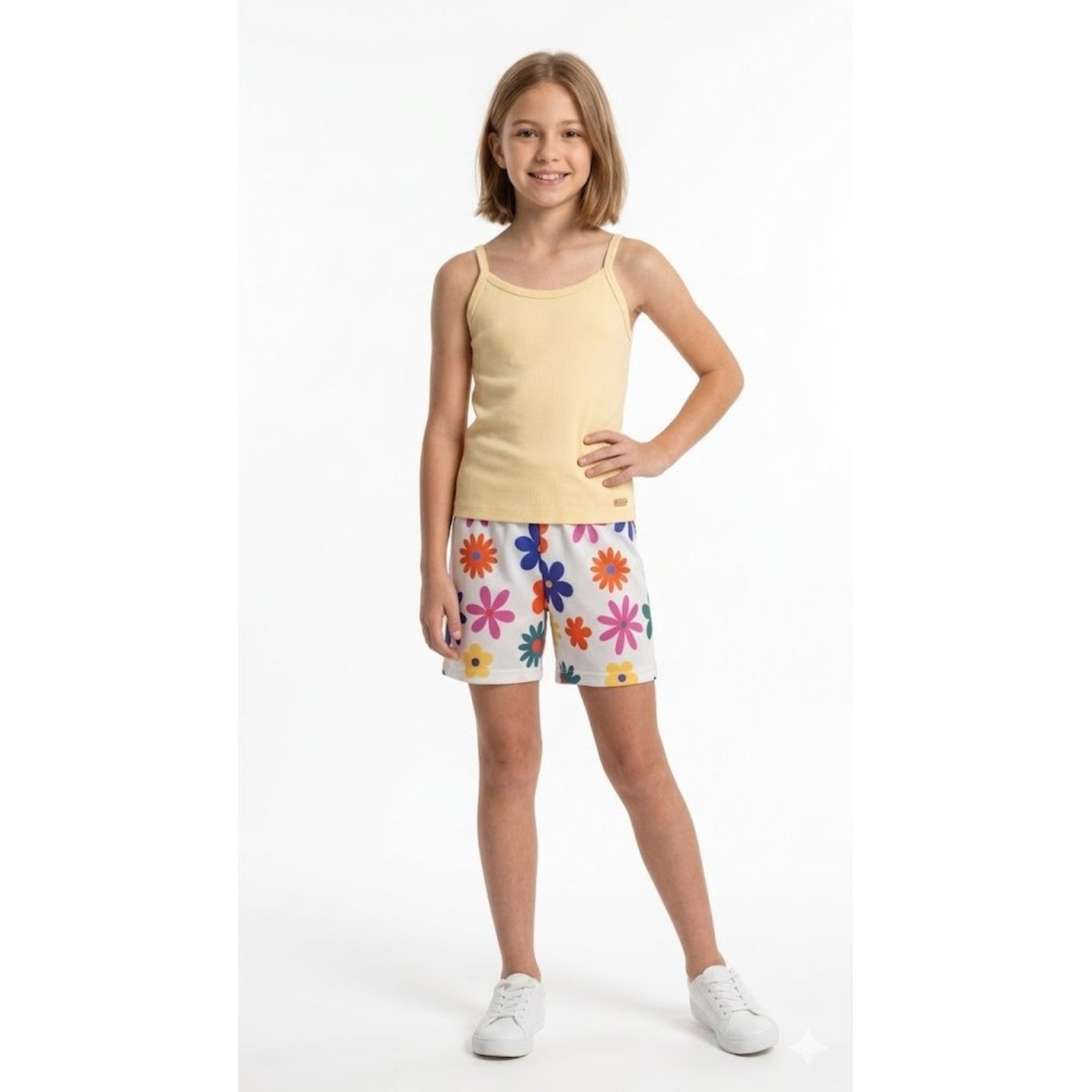 Infantil - Conjunto Menina Flores Regata + Shorts