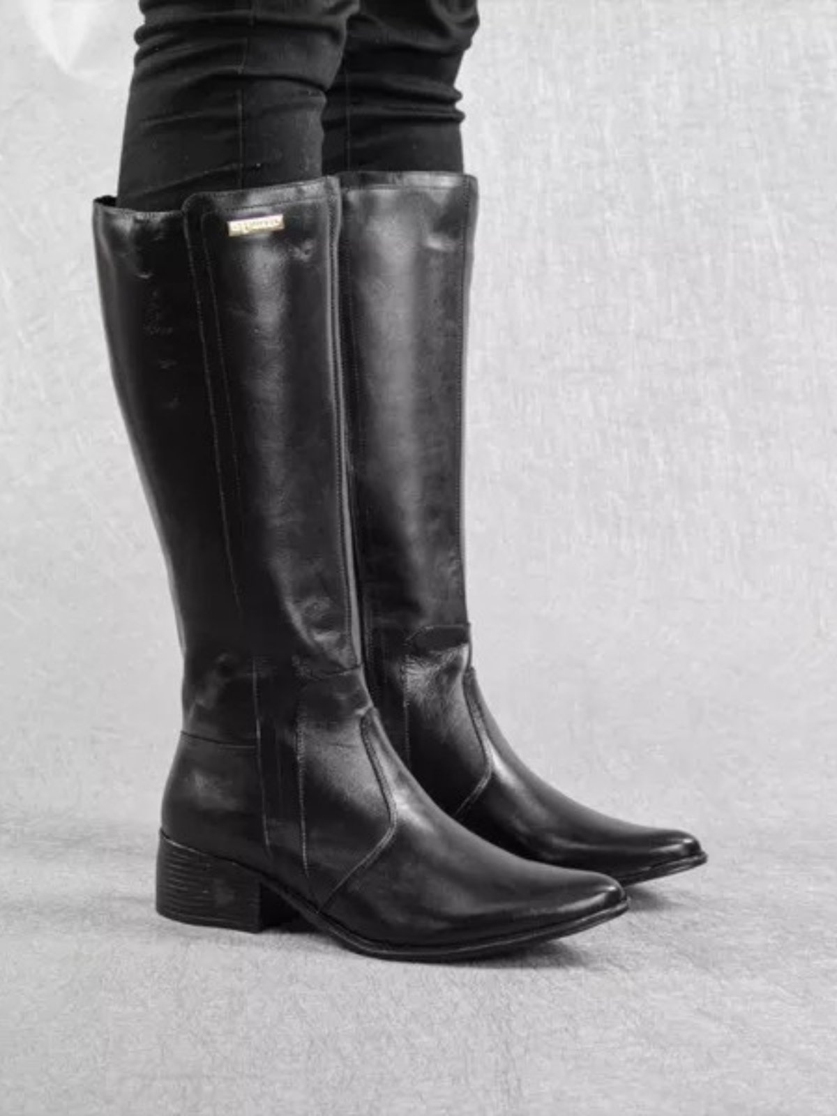 Bota Montaria Feminina Wit Shoes Couro Legítimo Preta