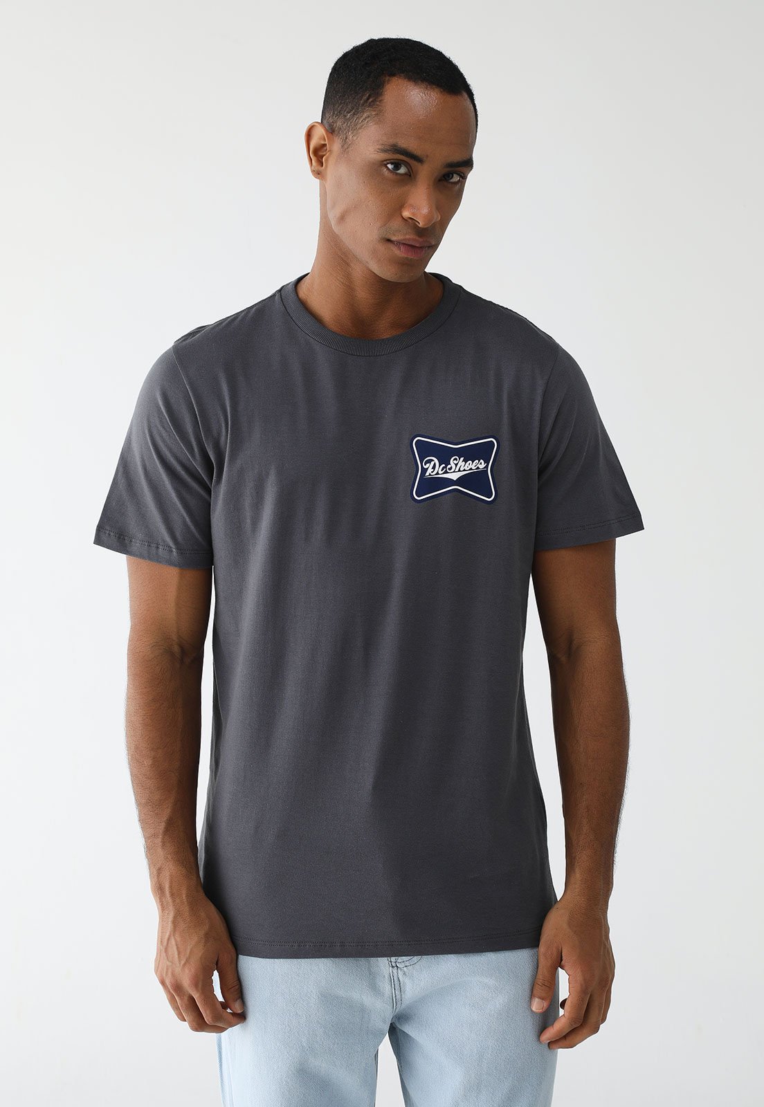 Camiseta DC Shoes Reta Estampada Grafite
