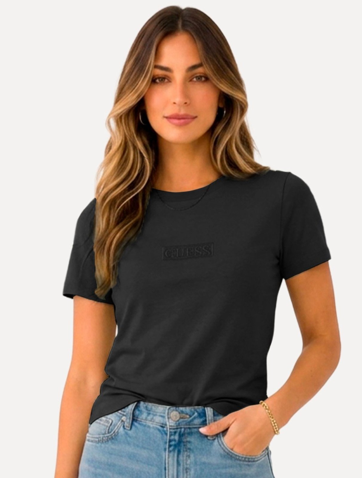 Camiseta Guess Feminina Patch Small Logo Preta
