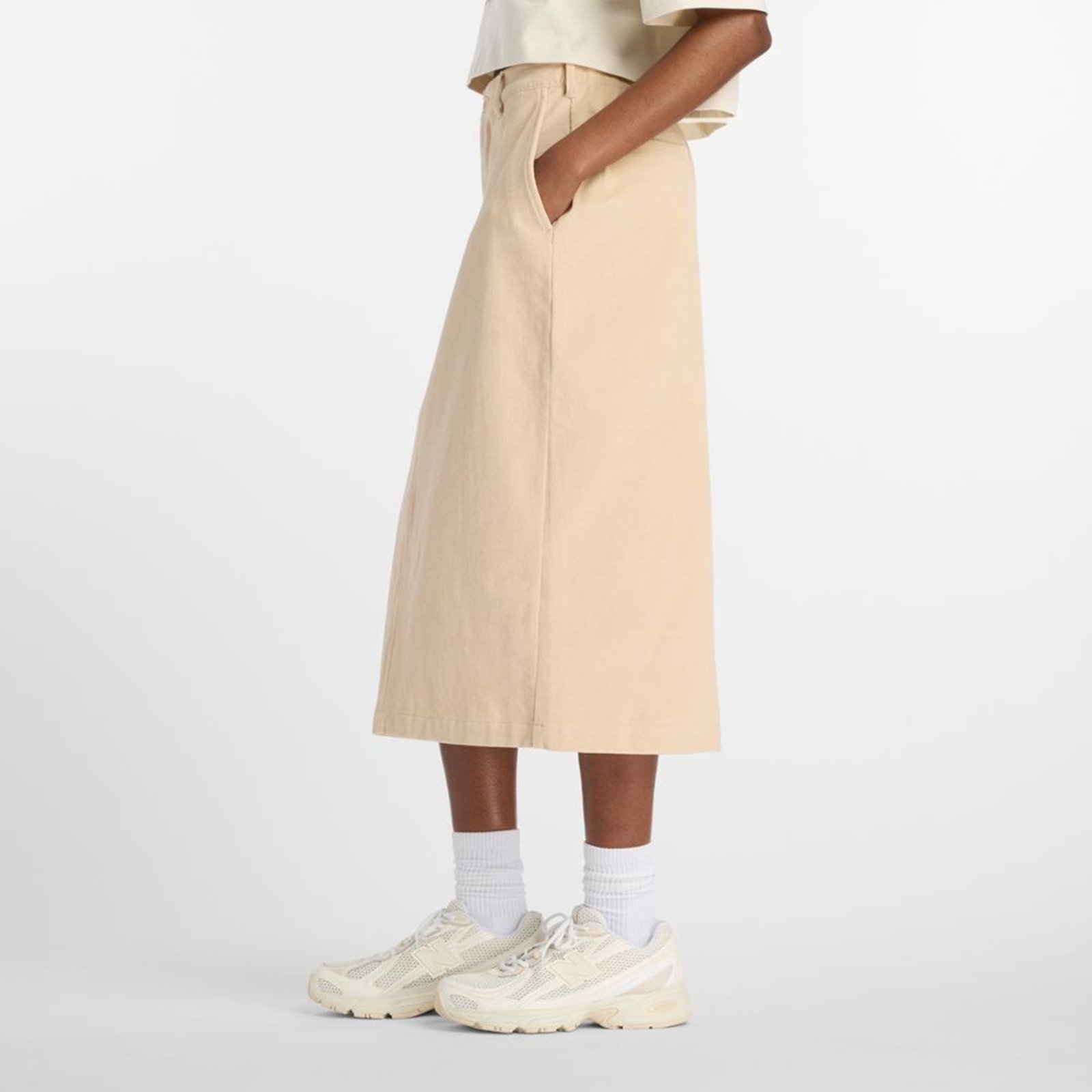 Vista 2 Saia Stretch Corduroy Midi Feminina New Balance incolor New Balance incolor
