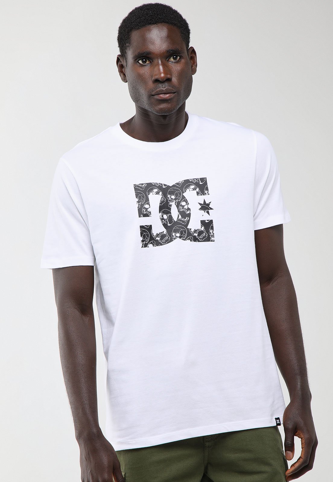 Camiseta Masculina DC Shoes Star Skully Branca