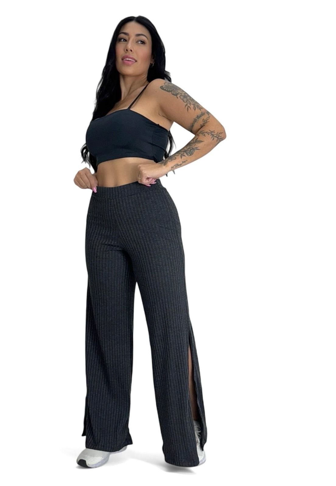 Calça Feminina Wide Leg Pantalona Cintura Alta Tecido Canelado com Fenda Cinza
