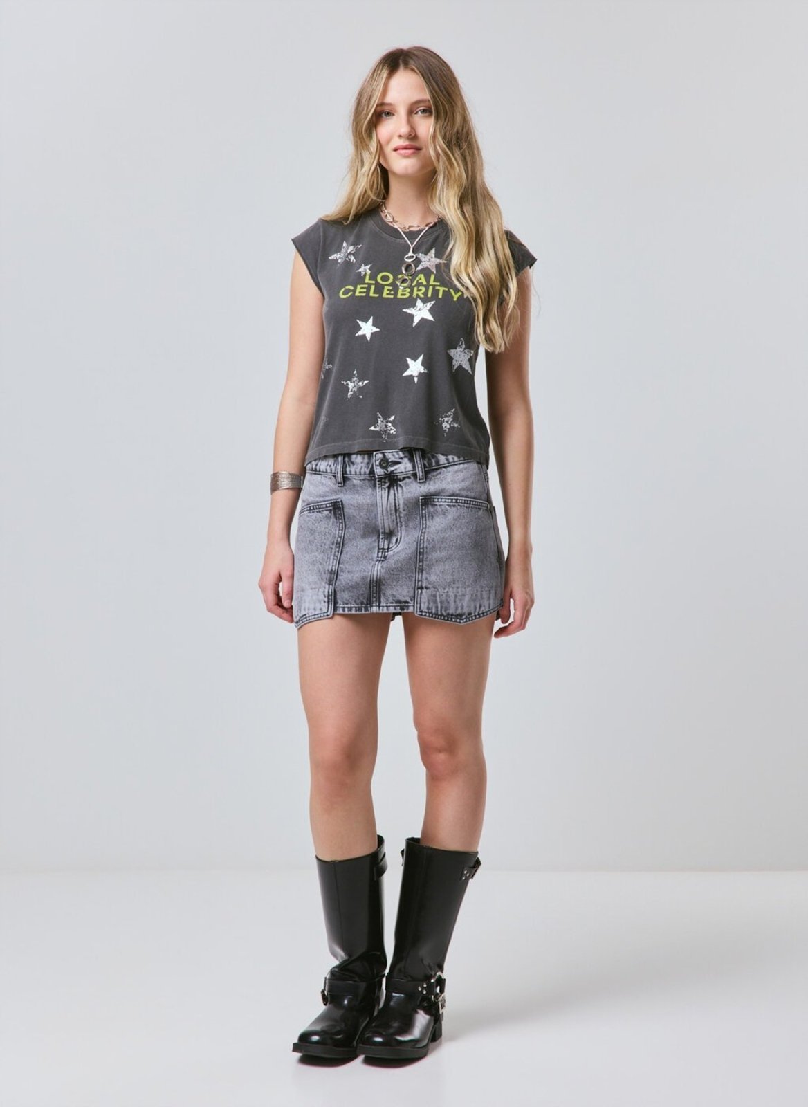 Saia Jeans Cintura Baixa Bolsão